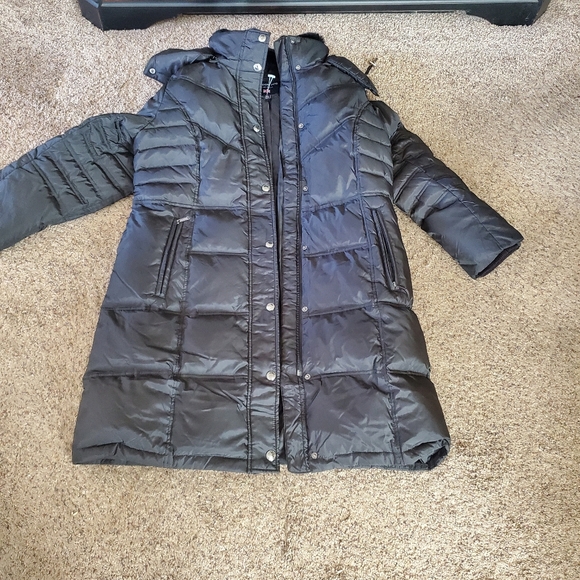 Down Jacket - Picture 1 of 15